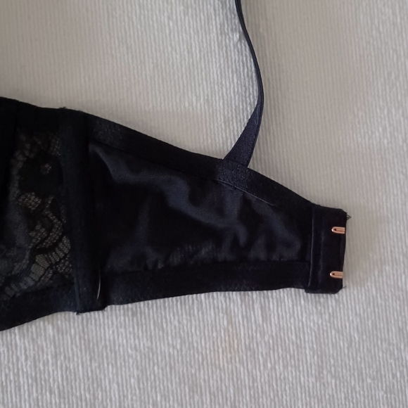 Victoria's Secret Dream Angels Unlined Plunge Bra, size 32DD - Picture 11 of 13